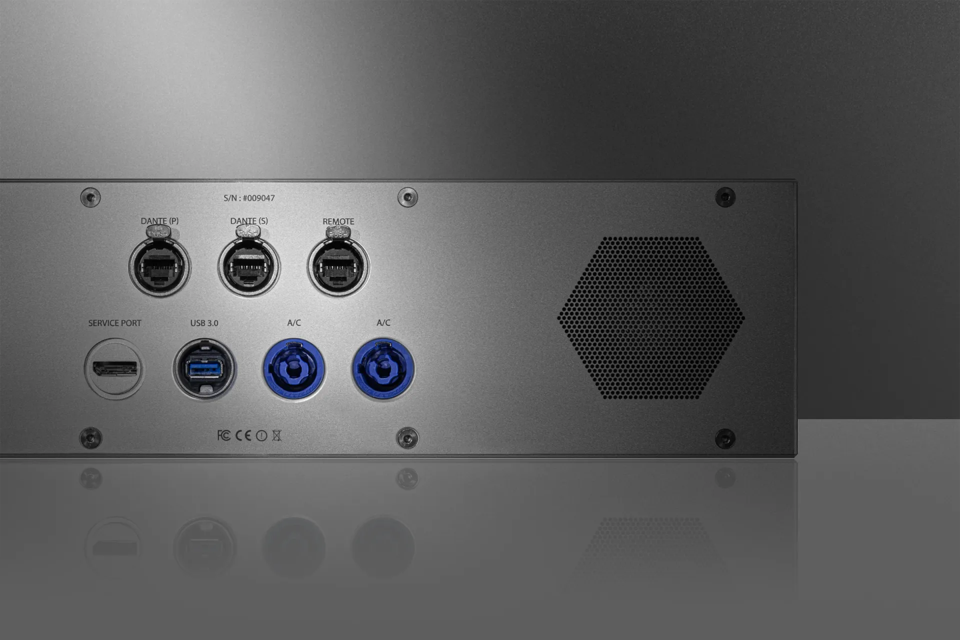 005 HOLOPHONIX Ultra 3D Sound Processor Rear