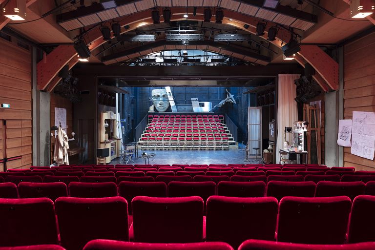 Amadeus HOLOPHONIX Stories Theatre du Vieux Colombier 2160px 1